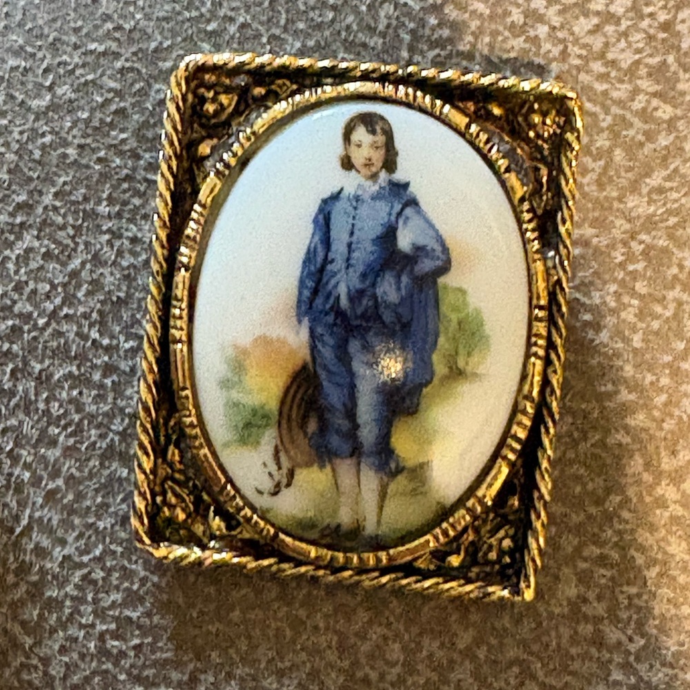 Two Vintage Style Brooches (Blue Boy and Mona Lisa)